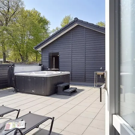 Helina - 180m From The Sea By Interhome