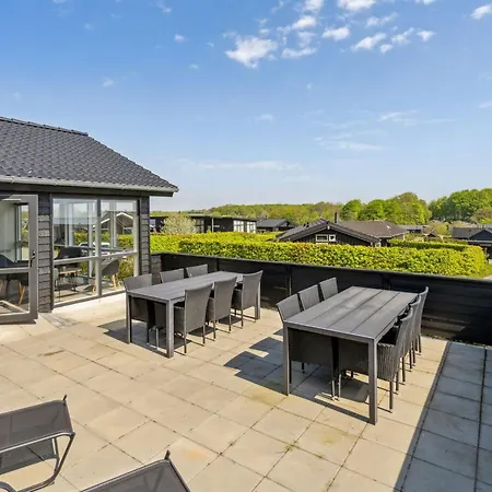 Helina - 180m From The Sea By Interhome *