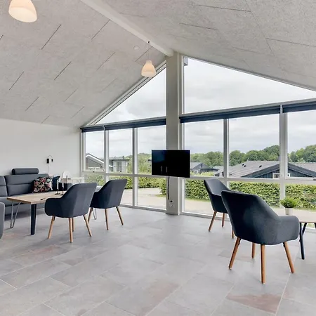 Helina - 180m From The Sea By Interhome