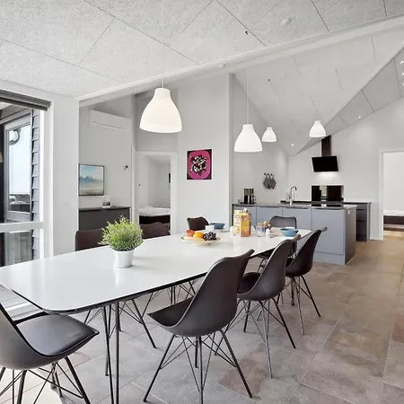 Helina - 180m From The Sea By Interhome